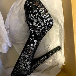 Sequined Pumps
